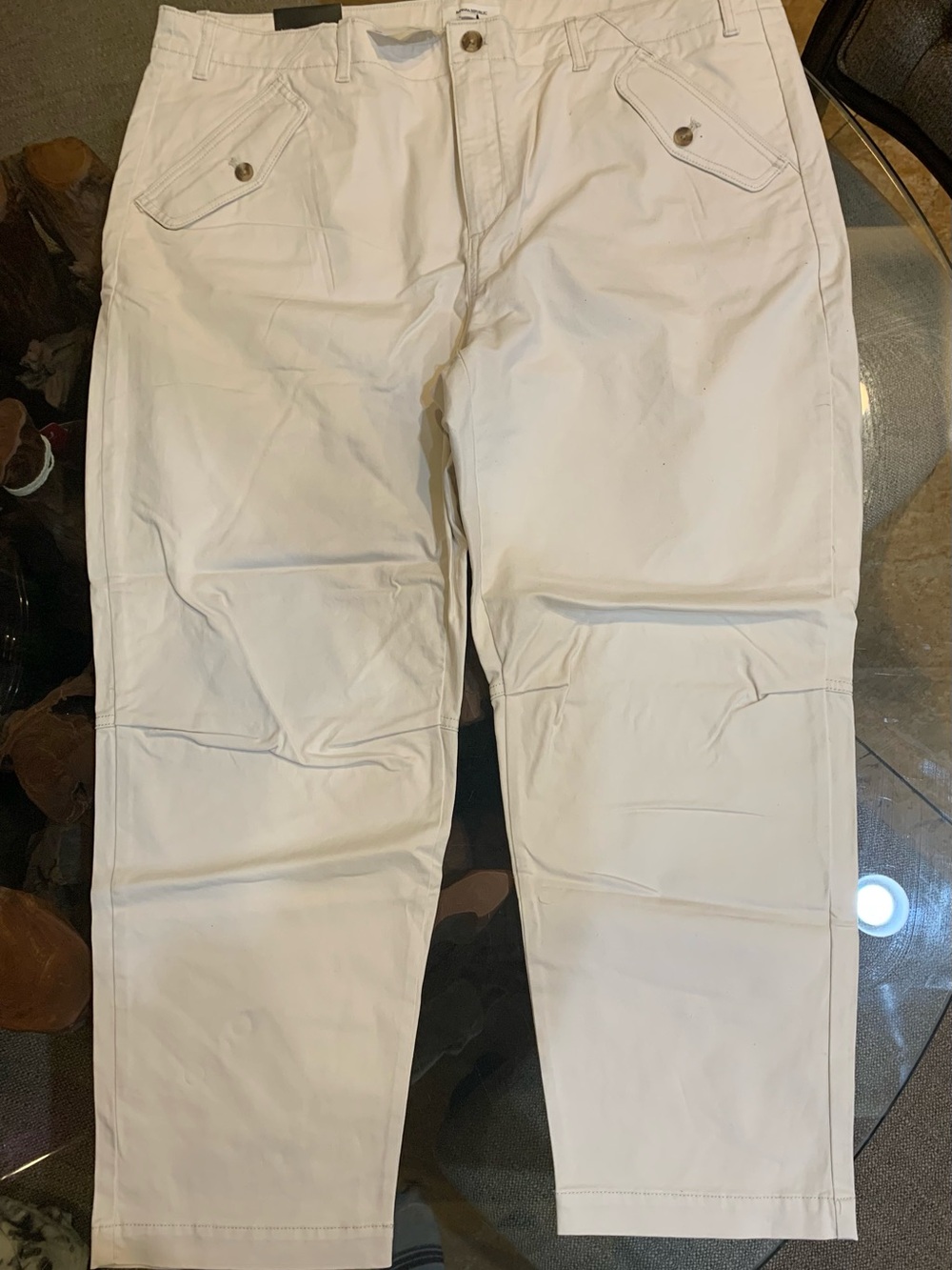 Women’s Banana Republic Cream Cotton Chinos with Angled Button-Flap Pockets